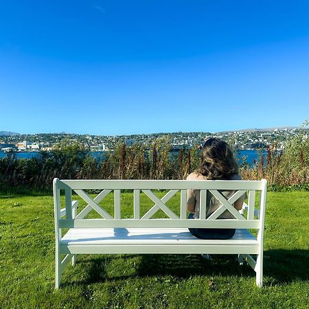 Panorama View - Free Parking - Perfect For Couples Apartamento Tromsø Exterior foto